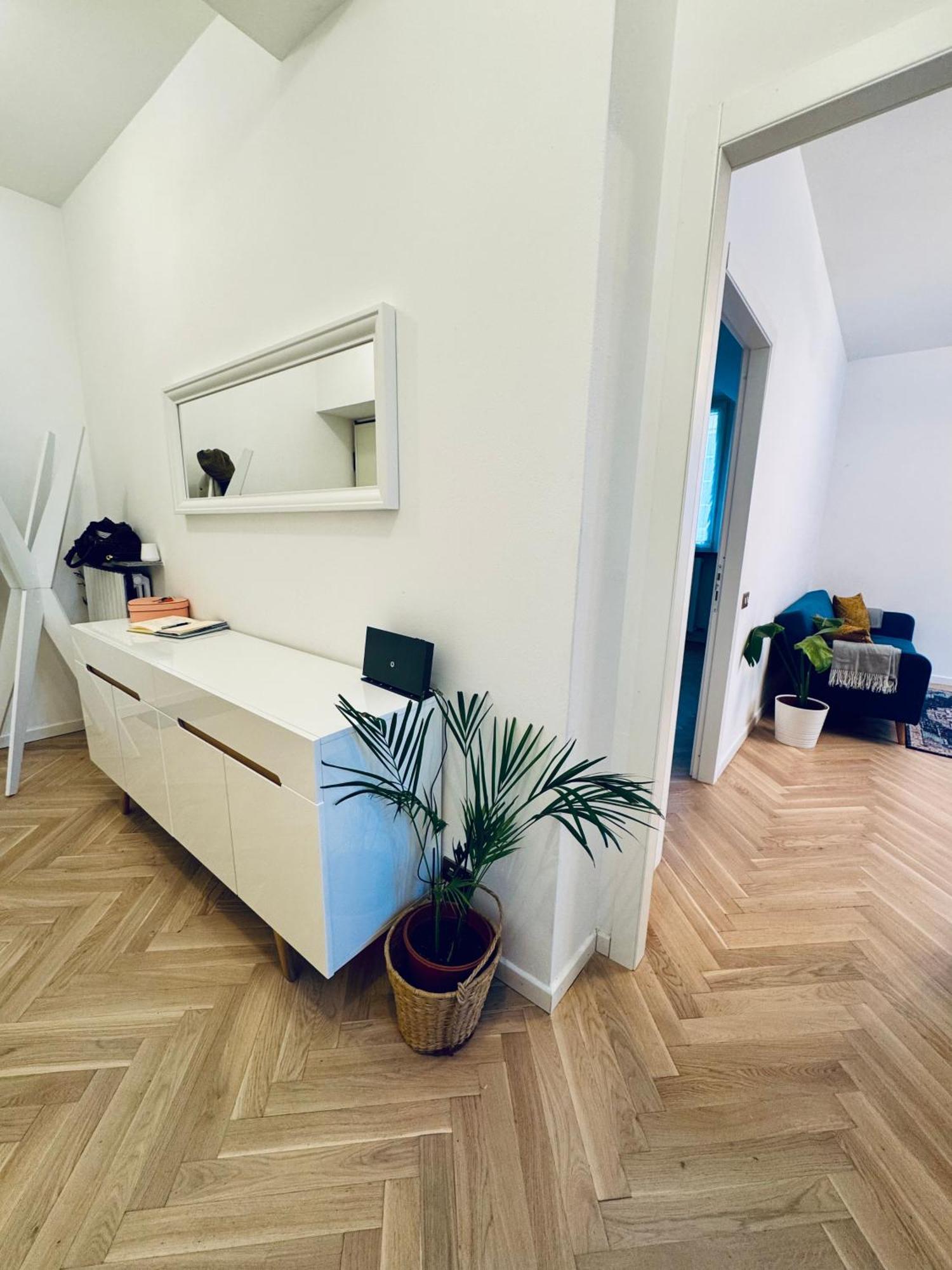 Wanderlust Splendido Appartamento In Centro 帕维亚 外观 照片